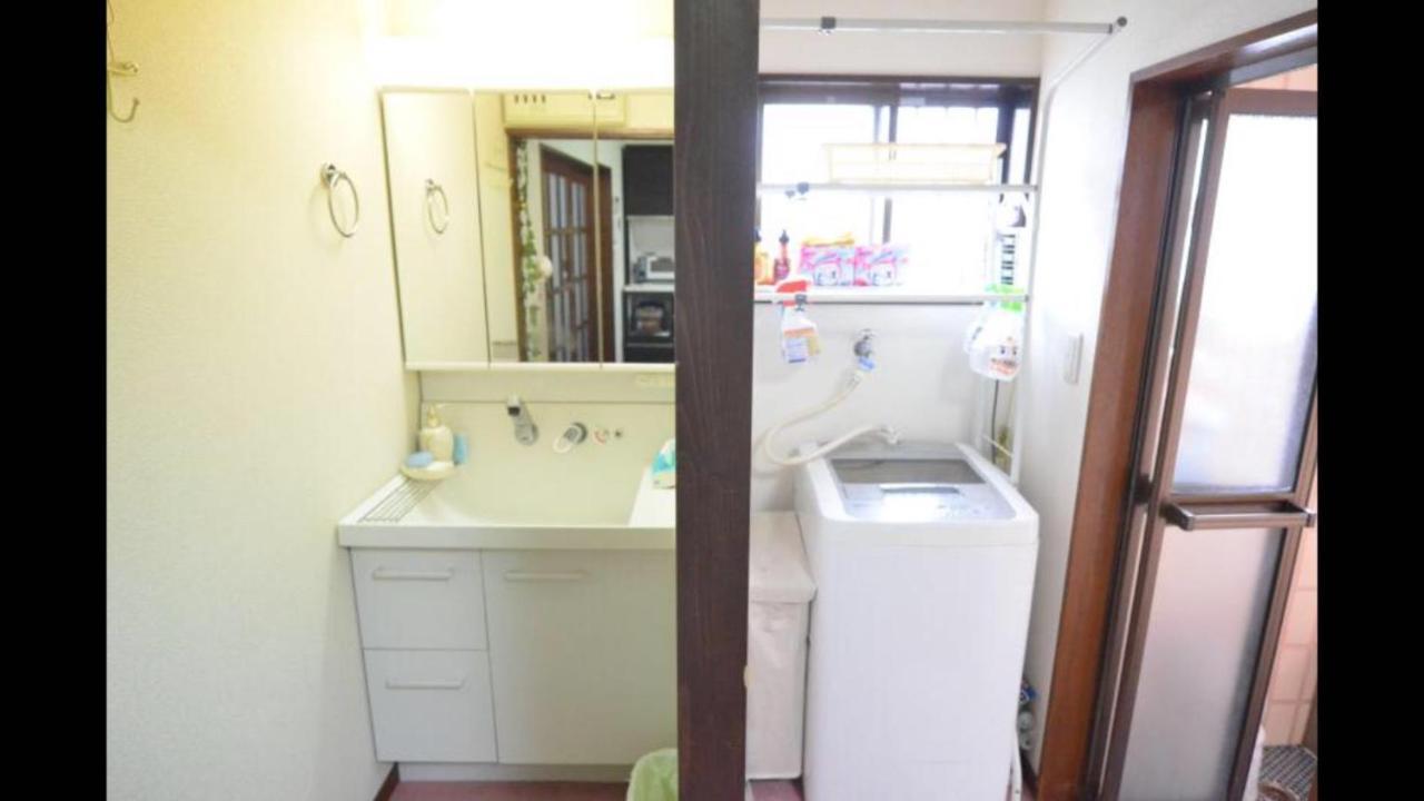 Takeuchi Goya Apartment Chiba